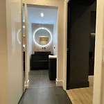 Superior 1BR Apartment - Fully Renovated&Equipped - Prime Centre location - Garibaldi#2 - Parking * Olbia