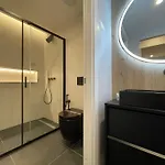 Appartamento Superior 1BR Apartment - Fully Renovated&Equipped - Prime Centre location - Garibaldi#2 - Parking Olbia
