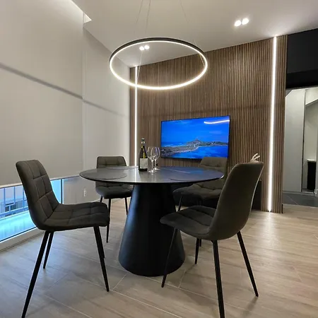 Superior 1BR Apartment - Fully Renovated&Equipped - Prime Centre location - Garibaldi#2 - Parking * Olbia