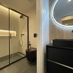 Garibaldi 2 Renovated 1br With Parking, Old Town Apartment Olbia