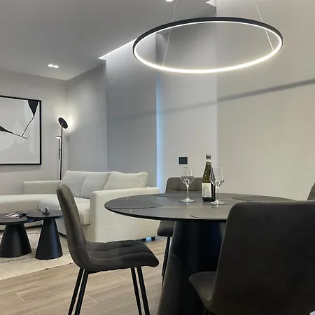 Superior 1br - Fully Renovated & Equipped - Prime Centre Location - Garibaldi#2 - Parking Apartment Olbia