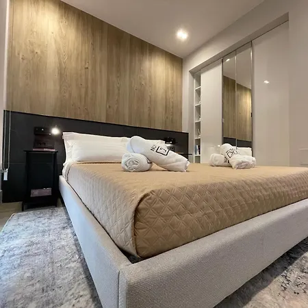 Garibaldi 2 Renovated 1br With Parking, Old Town