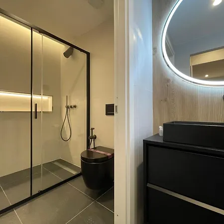 Apartmán Superior 1br - Fully Renovated & Equipped - Prime Centre Location - Garibaldi#2 - Parking Olbia