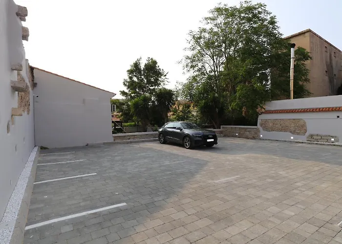 Superior 1br - Fully Renovated & Equipped - Prime Centre Location - Garibaldi#2 - Parking * Olbia